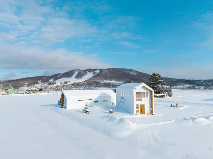 北海道東川町の田園地域に佇む、唯一無二のモダンヴィラ「HIGASHIKAWA Villa 森音」「HIGASHIKAWA Villa 雪華」が誕生！大自然の中で、自分と向き合いませんか？